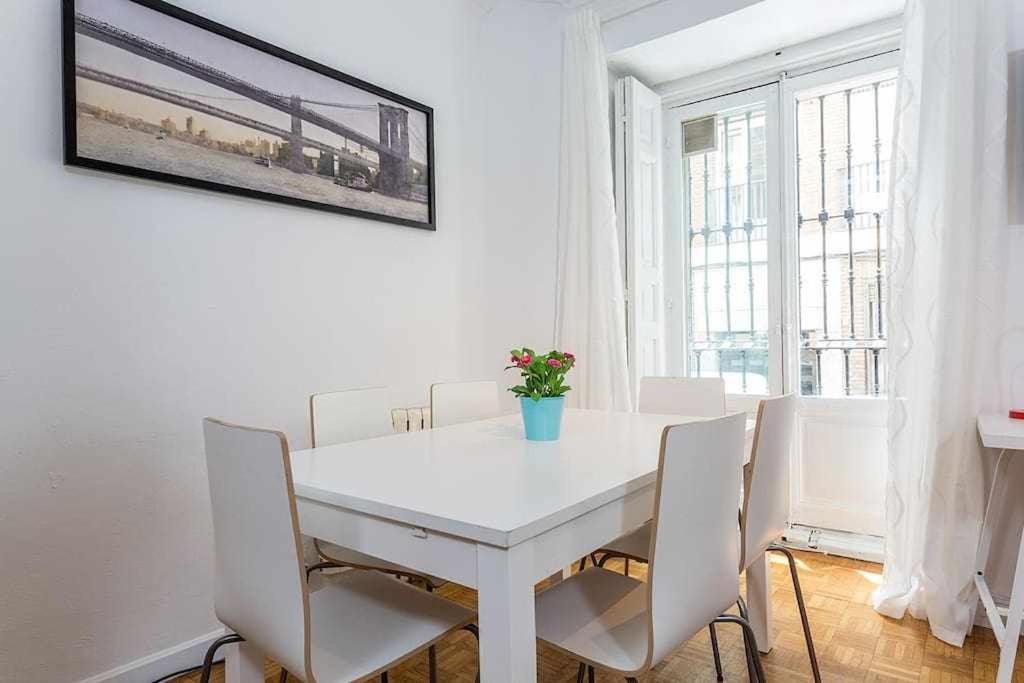 Apartamento Confortable En Atocha Apartment Madrid Exterior photo